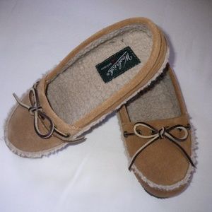 Women's or Girl's slippers